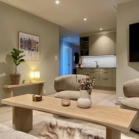 Moderne * Йёрпеланн